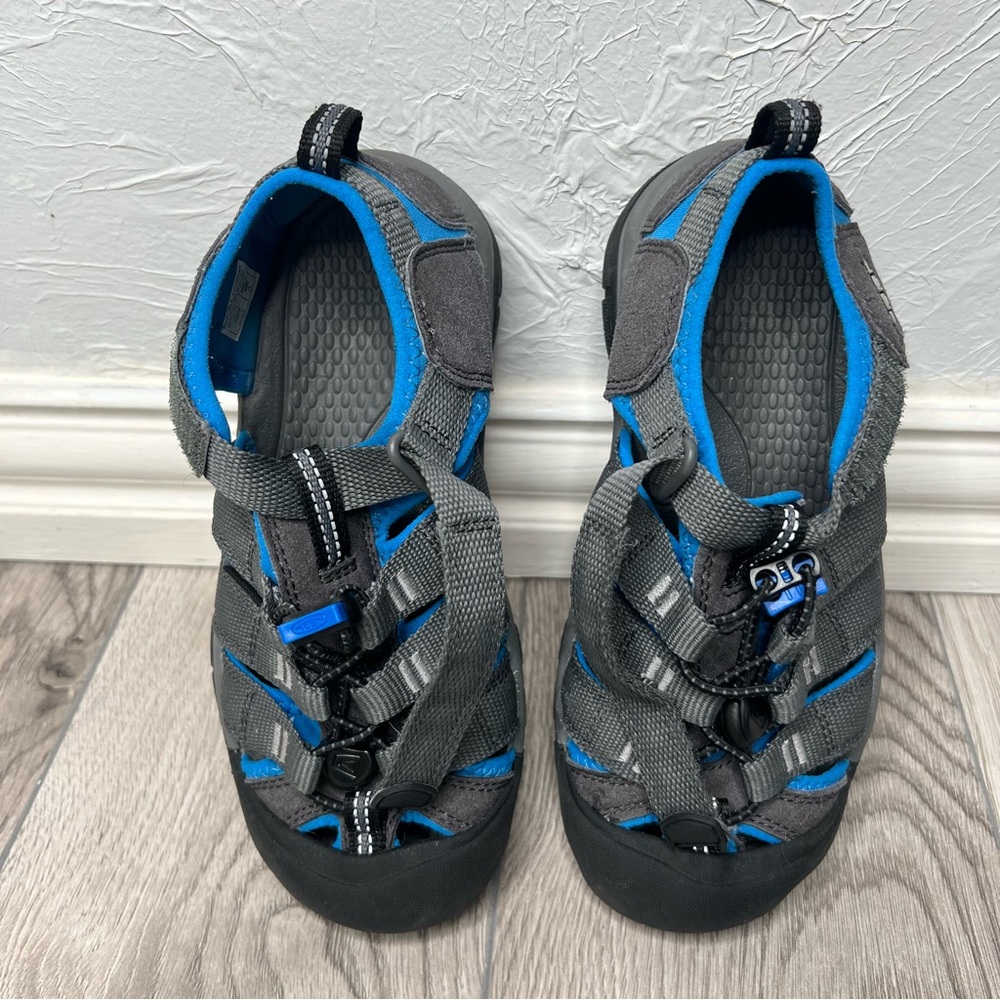 Keen kids little Newport H2 Size2 - Picture 4 of 9